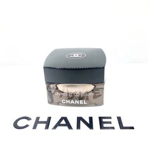 CHANEL LE LIFT SOIN LÈVRES ET CONTOURS Lip care